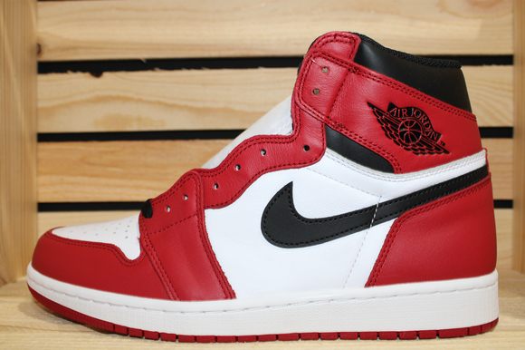 Air Jordan Retro 1 High OG Chicago
