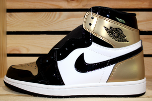 Air Jordan Retro 1 High OG Patent Gold Toe